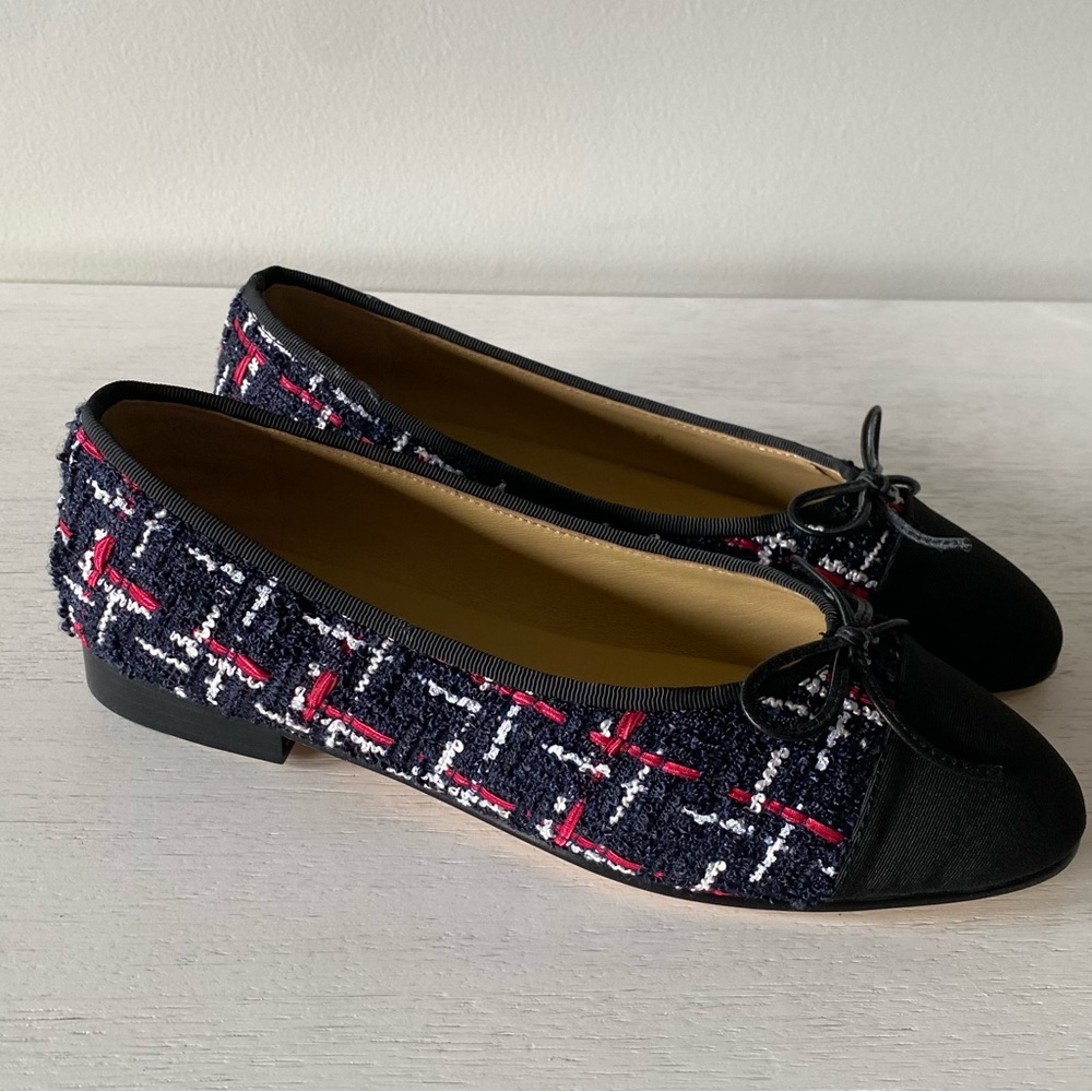 Beautiful ballet flats. Used once. Great condition. No brand. Size 40